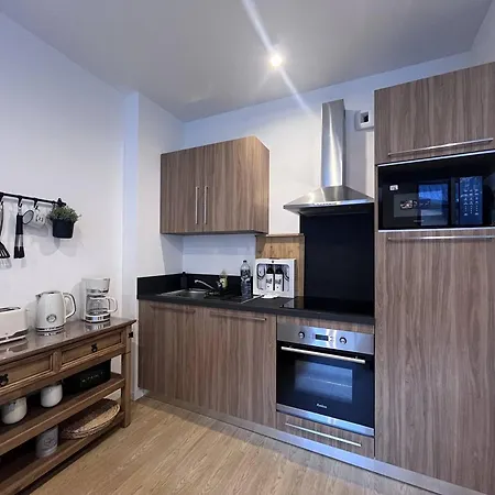 Neuf Pour 4 Personnes Au Centre De - Fr-1-812-131 아파트 *